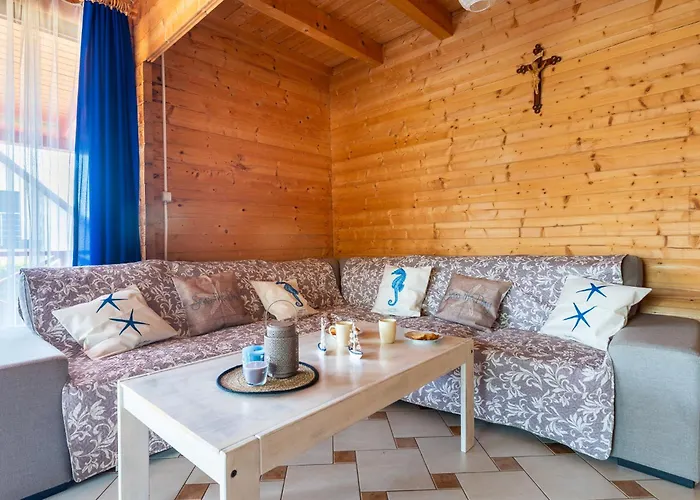 Semesterbostad Korsarz *